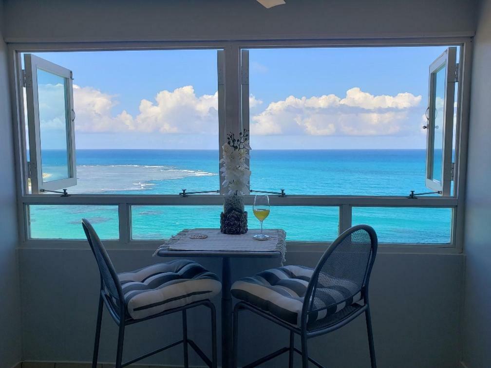 Breezy Beachfront Property With View Of Paradise Luquillo Εξωτερικό φωτογραφία